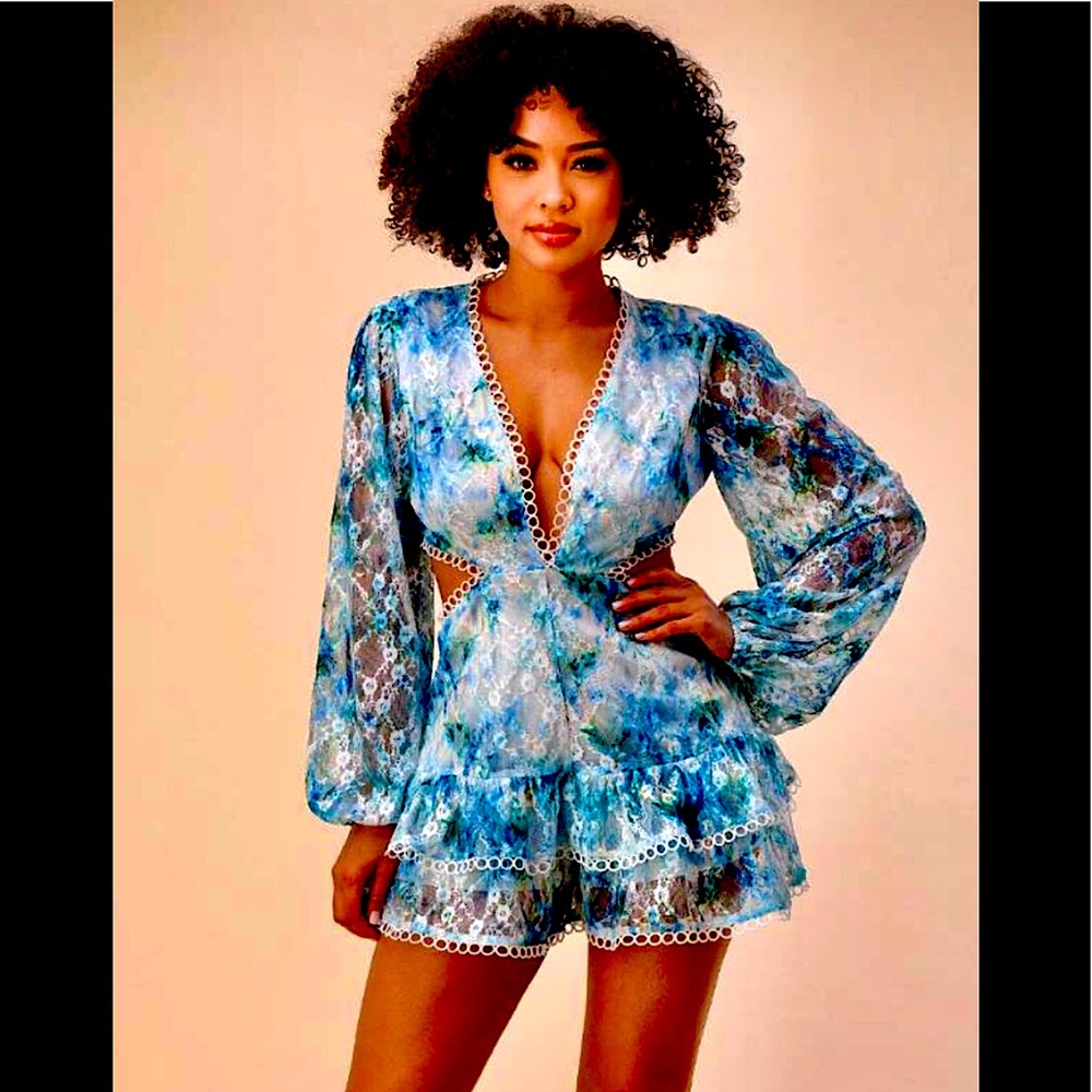 The Sang Lace Romper (L)